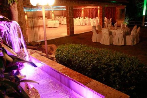 Δεξίωση Γάμου Βαρυμπόμπη