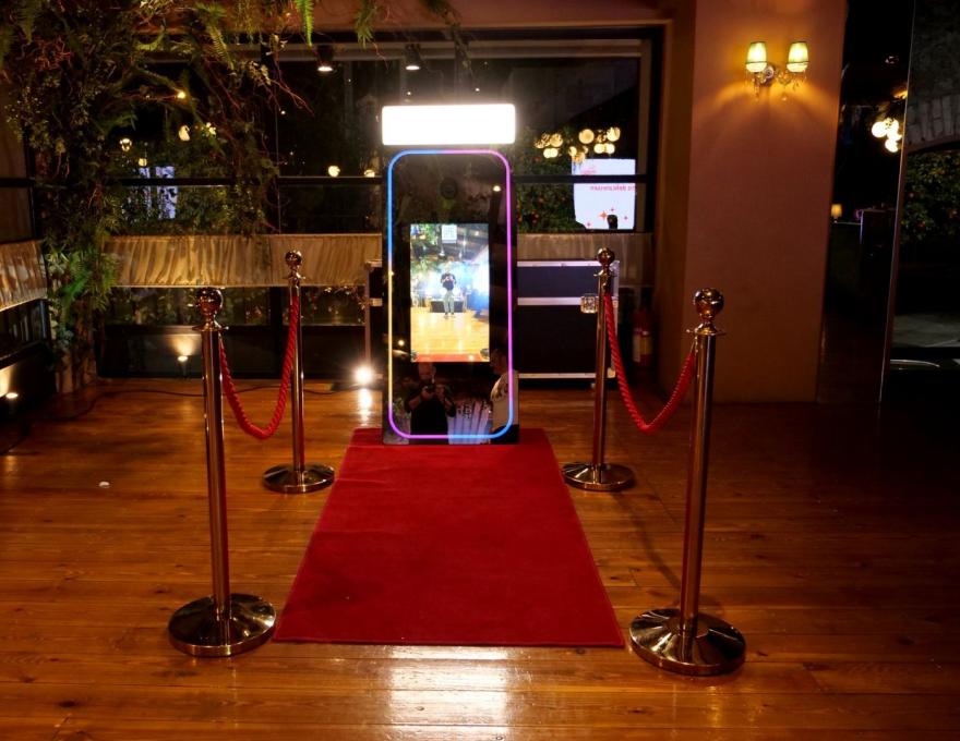 Happy Event Booth - photobooth