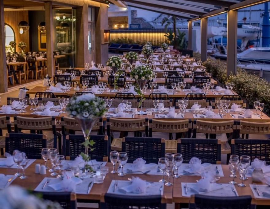 Ιστιοπλοϊκός - γάμος στα νότια προάστια