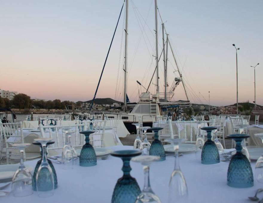 ΙστιοπλοΙκός Βούλας - Aitna Catering- Δεξίωση Γάμου