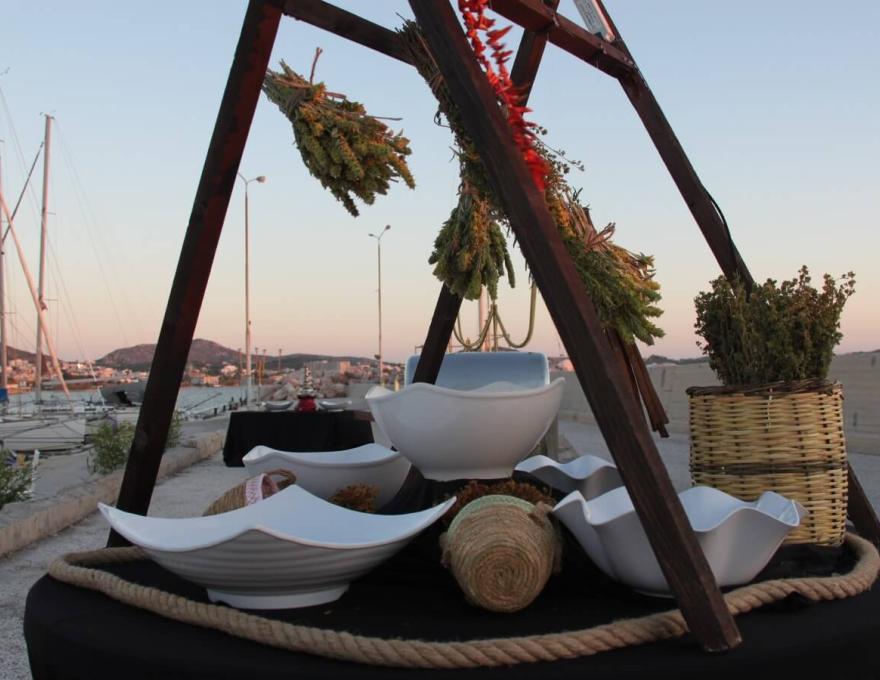 ΙστιοπλοΙκός Βούλας - Aitna Catering- Δεξίωση Γάμου