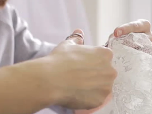 Ιδέες για να αξιοποιήσω το νυφικό μου, μετά τη γαμήλια τελετή